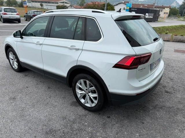 Volkswagen Tiguan 2.0 TDI SCR DSG 4MOTION Advanced BMT