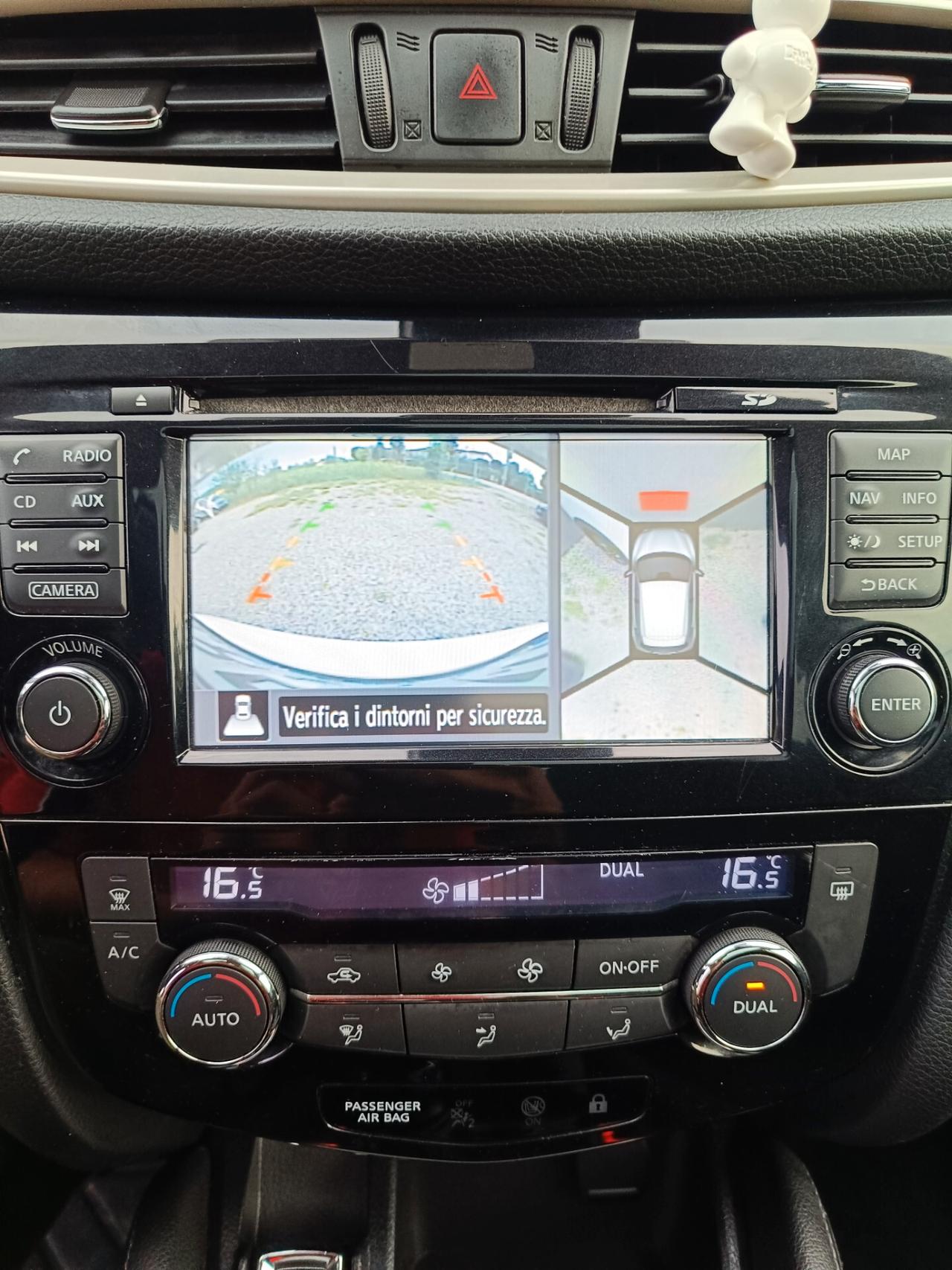 Nissan Qashqai 1.5 dCi 2WD 360