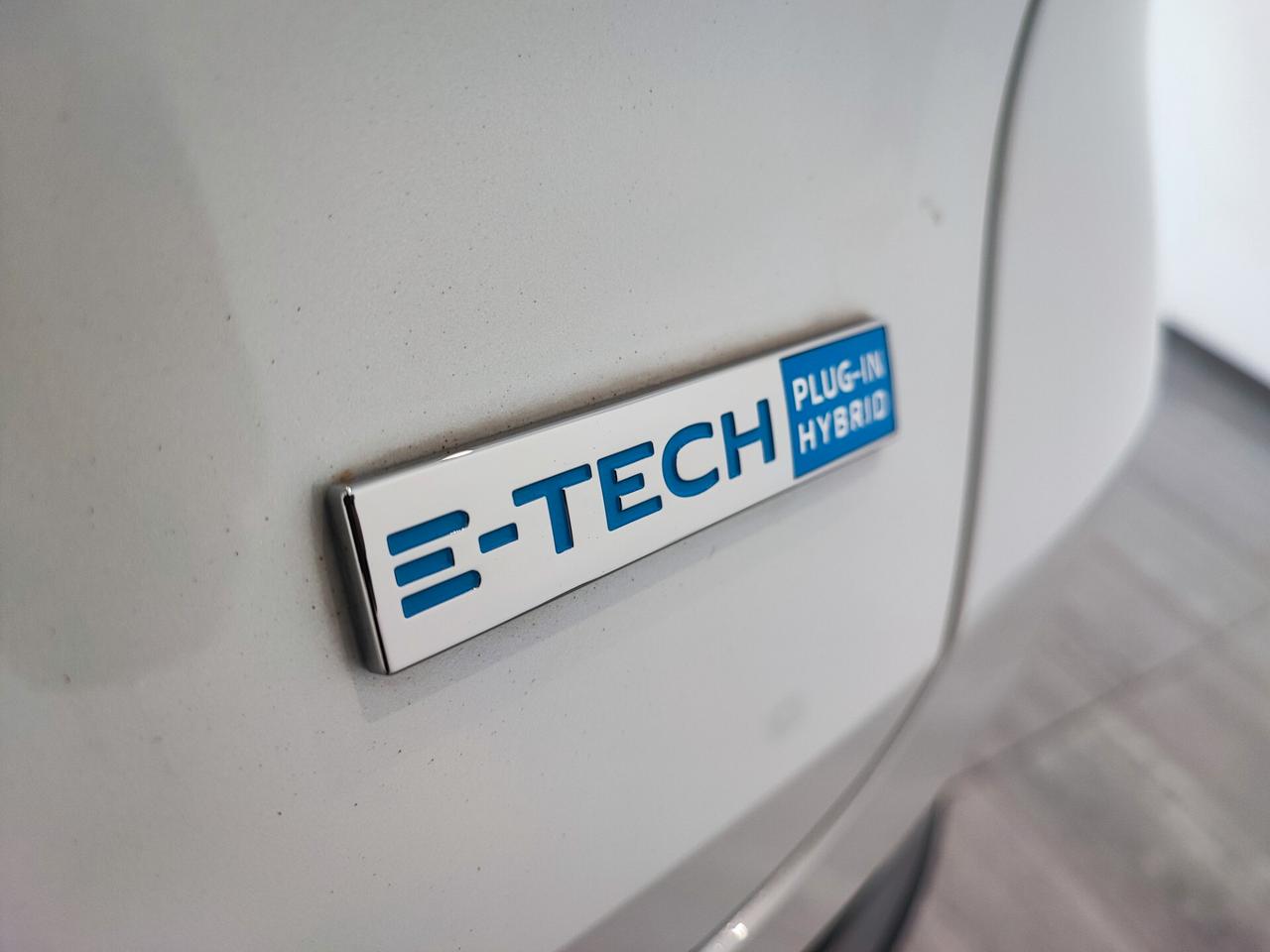 Renault Captur Plug-in Hybrid E-Tech 1 Initiale Paris