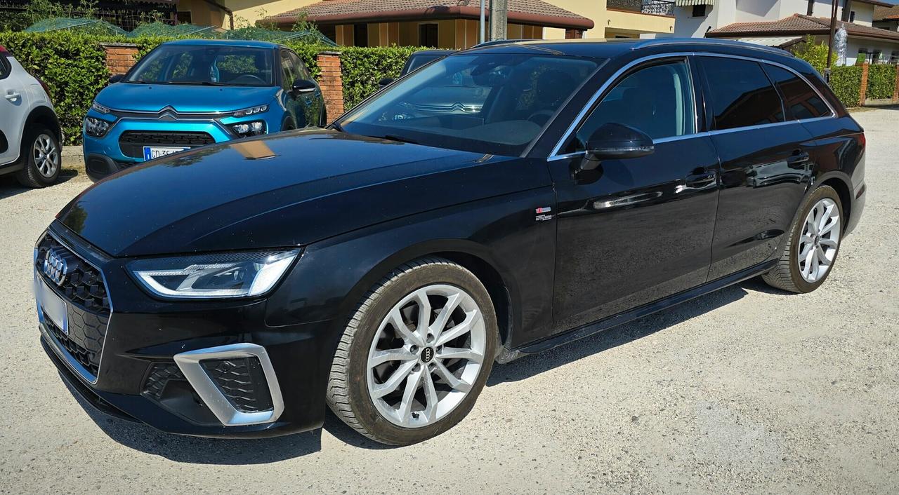 Audi A4 2.0 TDI S-line 2022