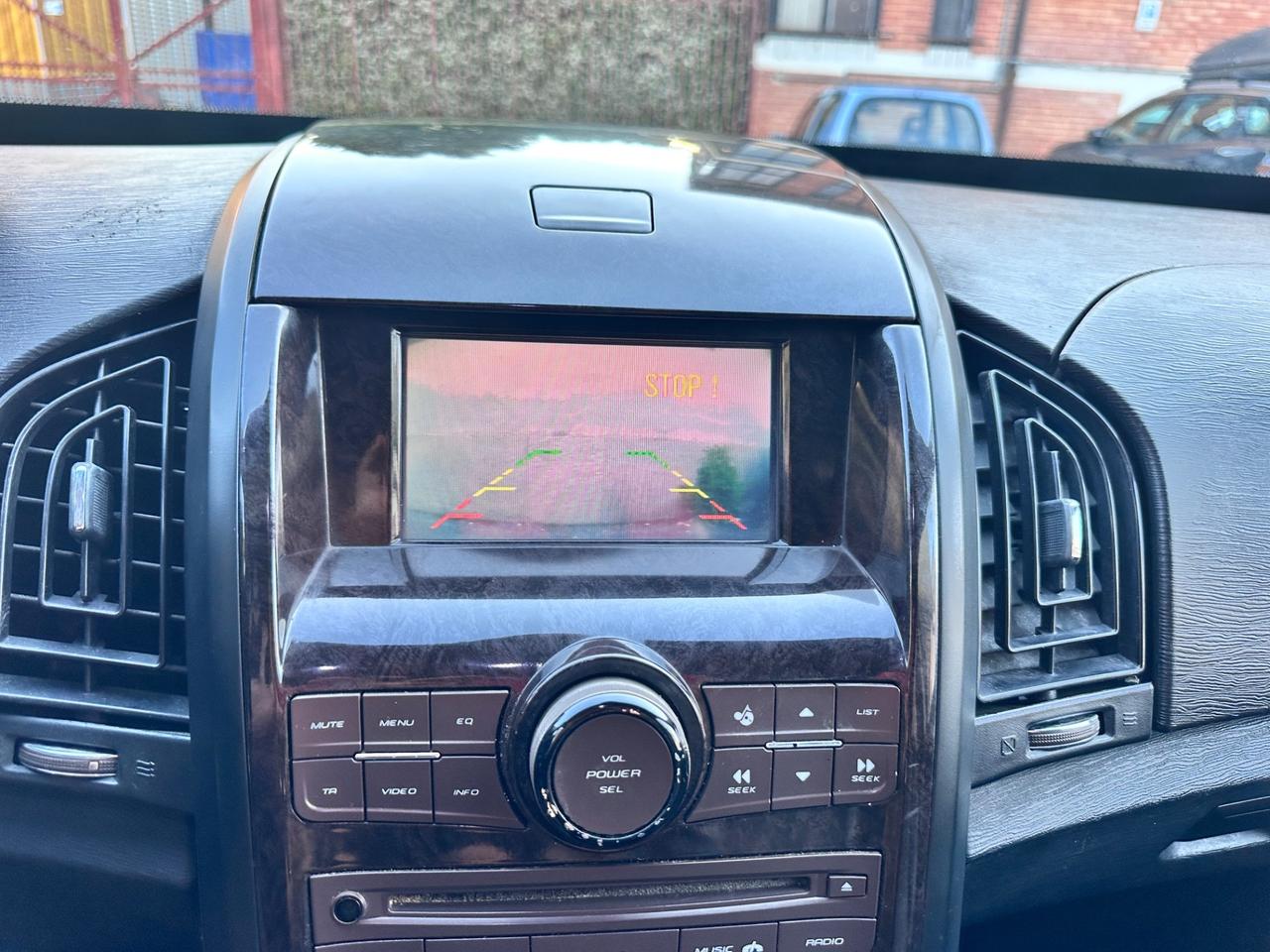 Mahindra XUV500 2.2 16V AWD W8