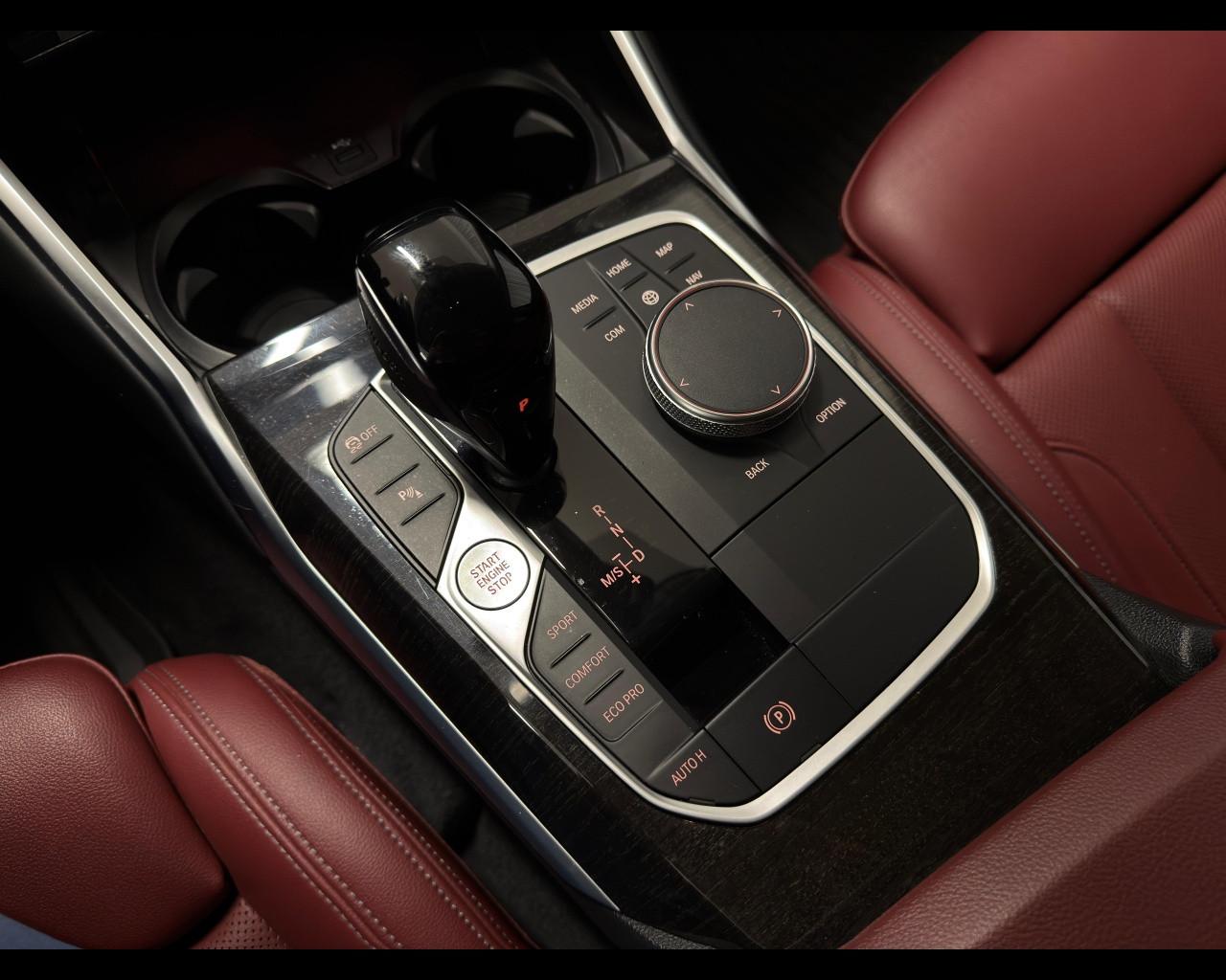 BMW Serie3(G20/21/80/81 - 320d 48V xDrive Touring Luxury