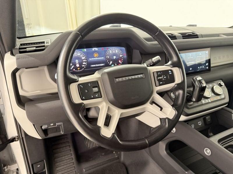 Land Rover Defender 3.0 D6 200 90 S AWD auto.