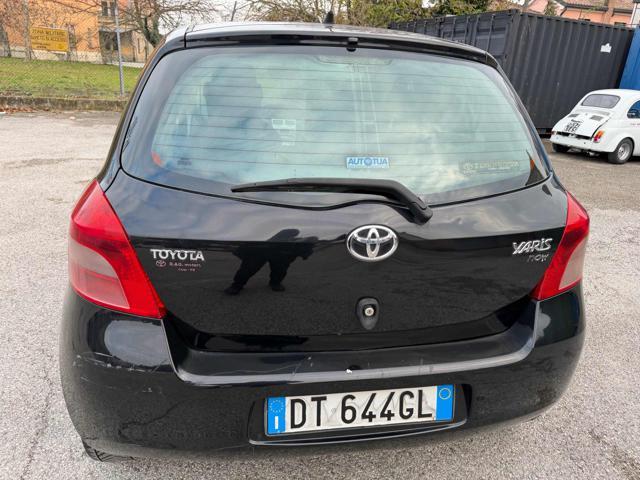 TOYOTA Yaris 194,888km 1.0 5p senza nessun lavoro da fare