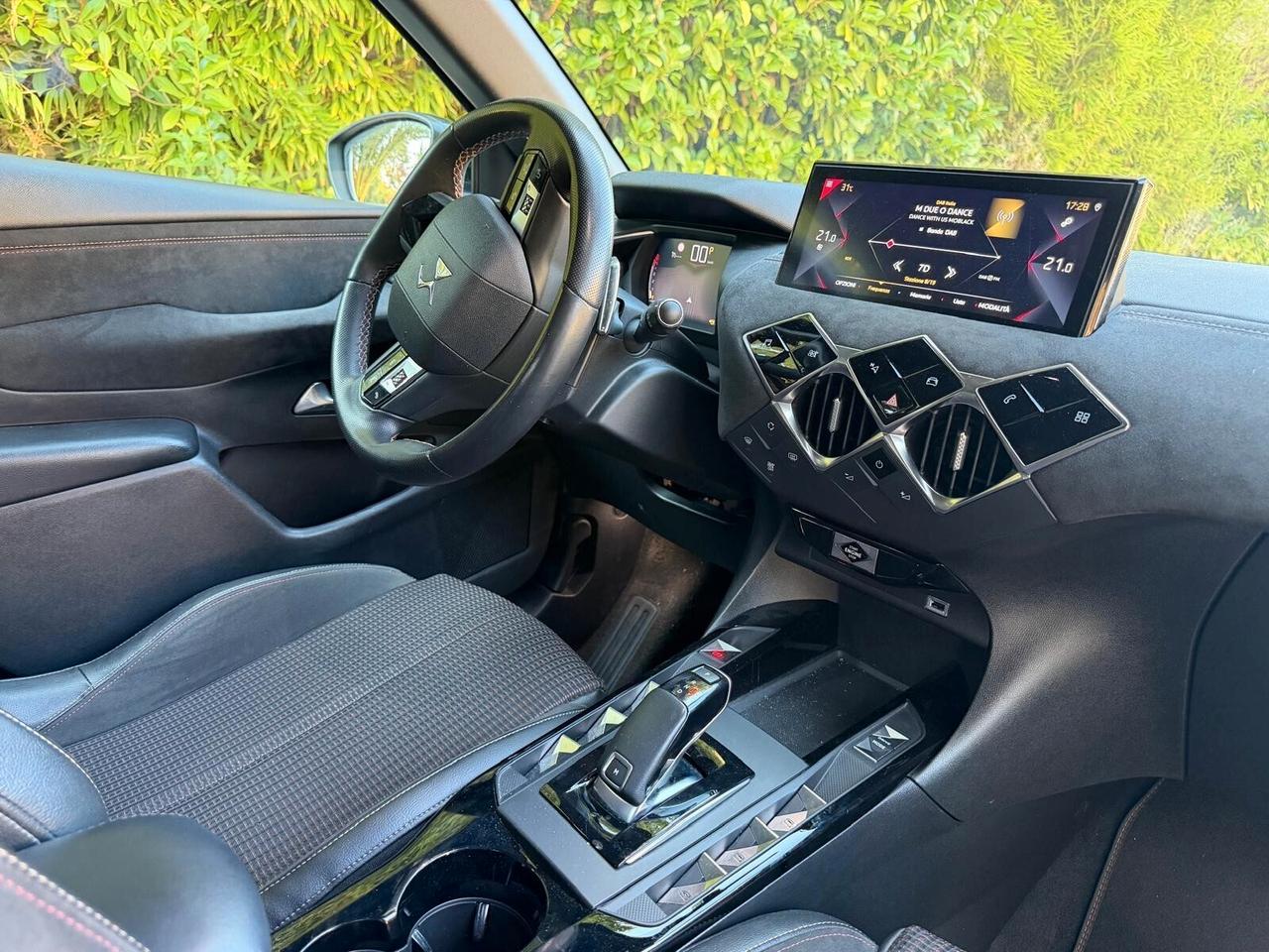Ds DS3 3 Crossback BlueHDi 130 aut. Performance Line+