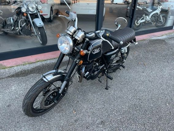Mash Black Seven 250 ABS 260 KM.