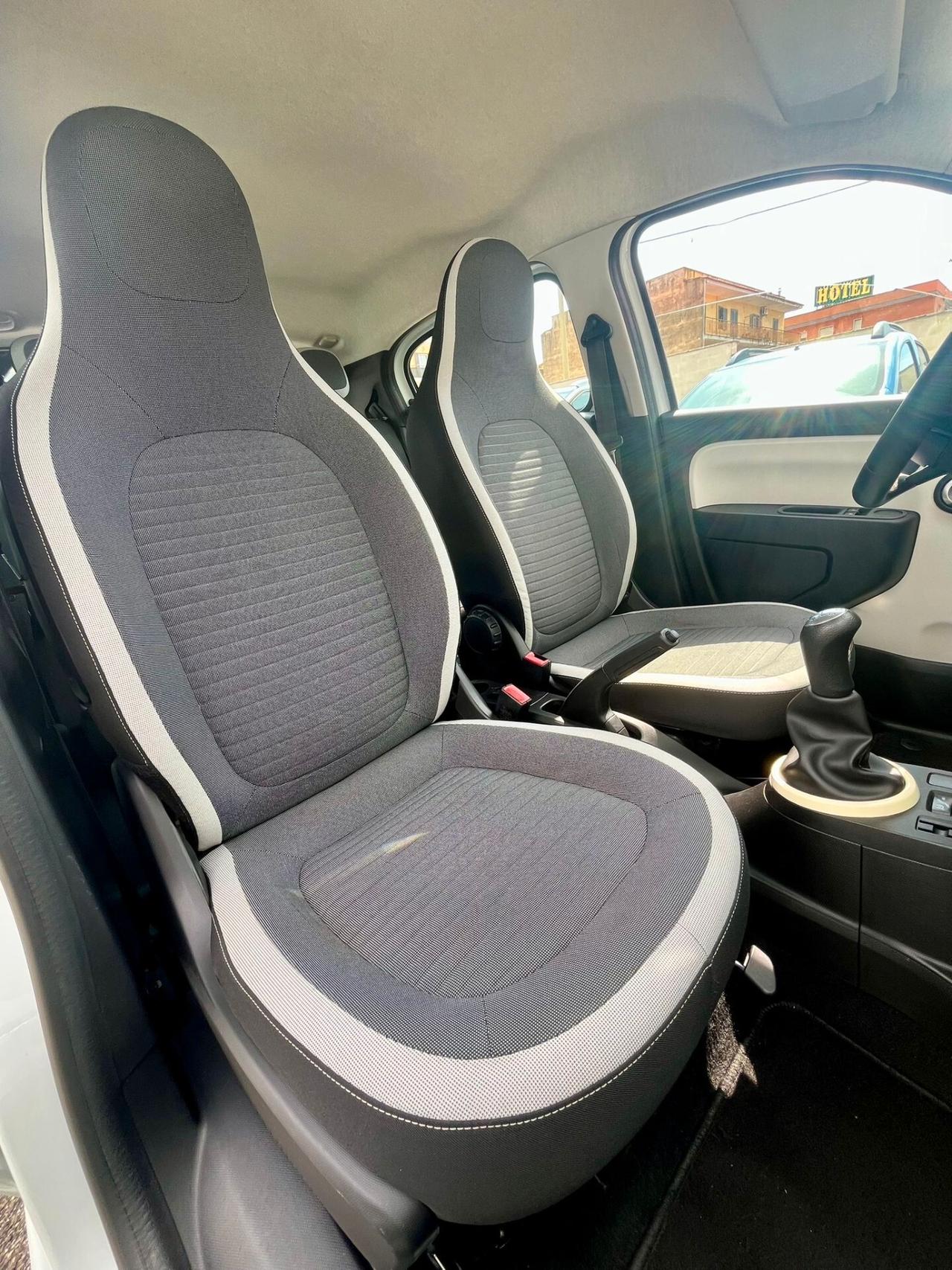 Renault Twingo SCe Lovely