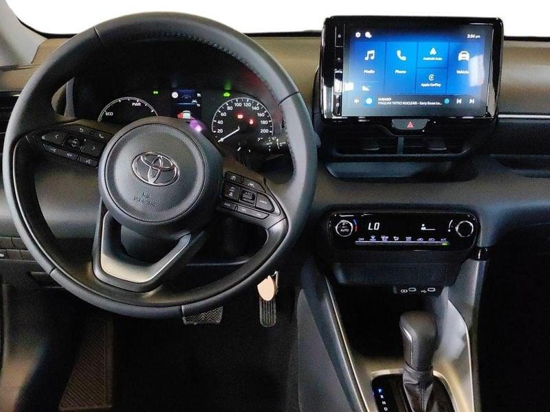 Toyota Yaris YARIS 1.5 TNGA HEV 115 E-CVT EVEREST GREEN KM 0