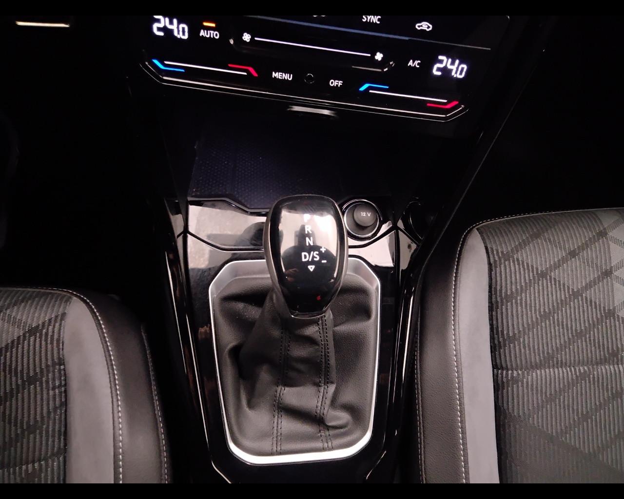 VOLKSWAGEN T-Roc I 2022 - T-Roc 2.0 tdi R-Line 150cv dsg