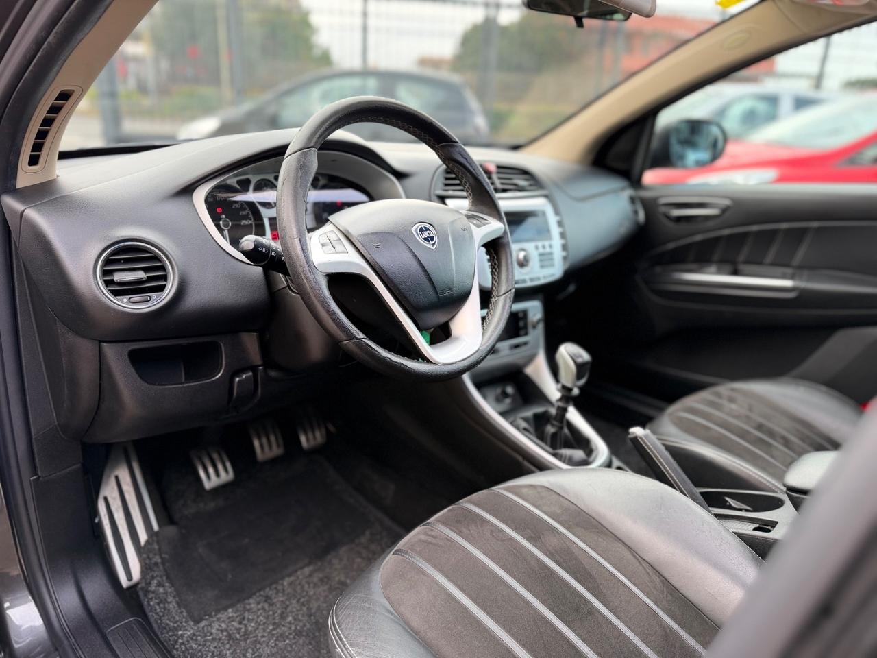 Lancia Delta 1.6 MJT DPF Platino CON TETTO APRIBILE