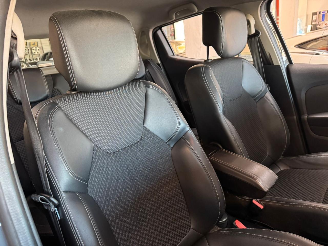 Renault Clio TCe 12V 75 CV 5 porte PARI AL NUOVO SUBITO DISPONIBILE