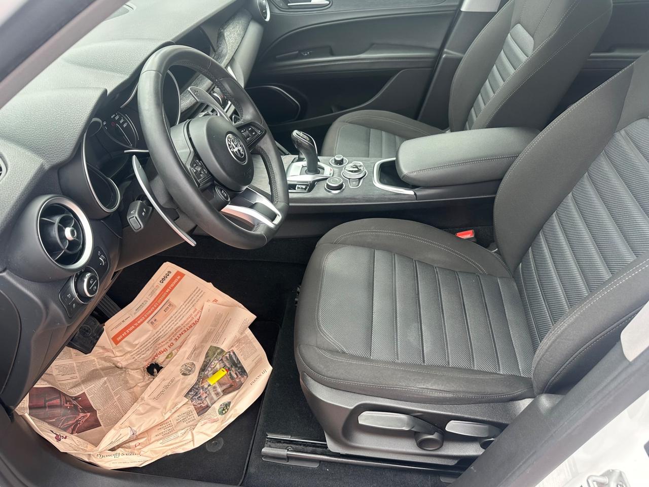 Alfa Romeo Stelvio 2.2 Turbodiesel 160 CV AT8 RWD