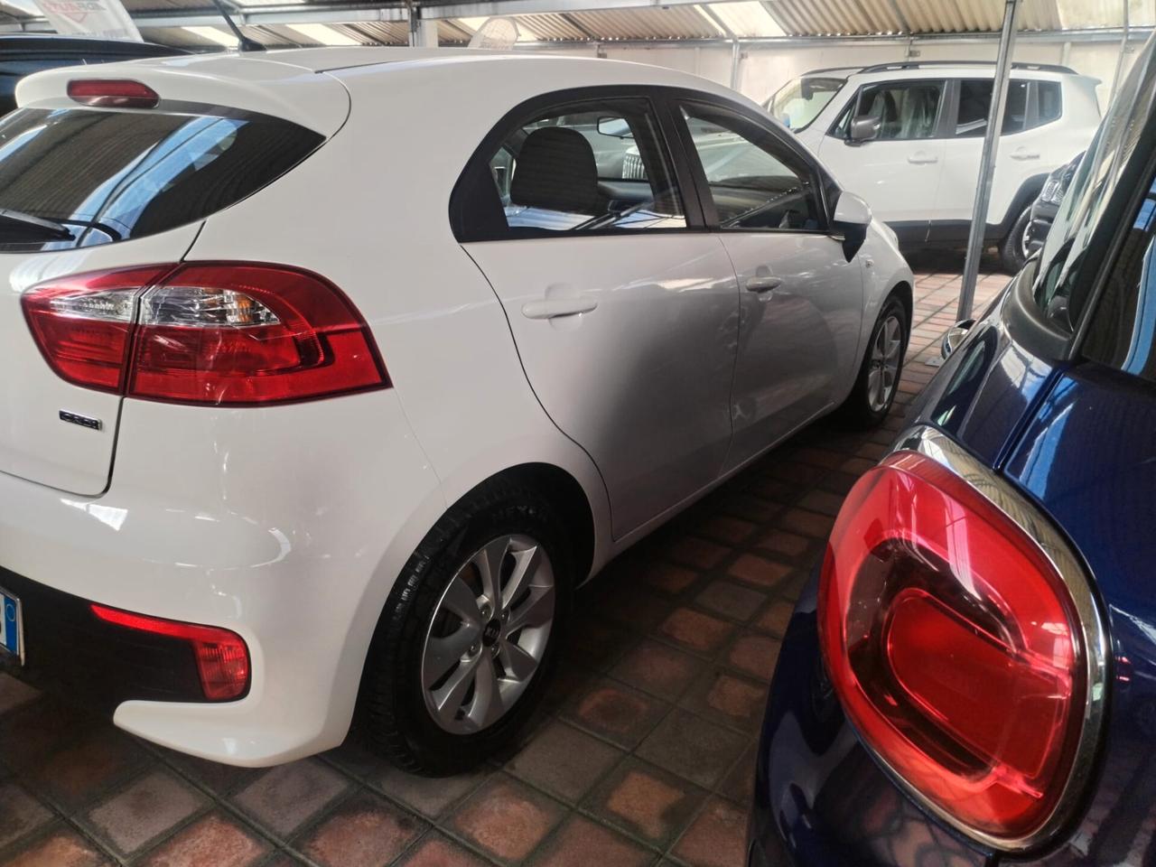 Kia Rio 1.1 CRDi 5p. Cool