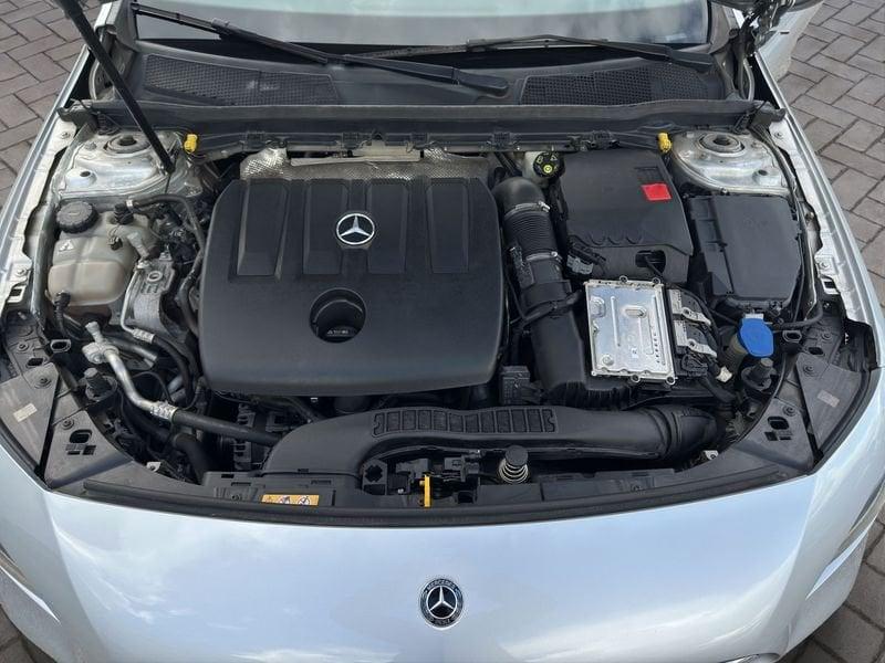 Mercedes-Benz Classe A A 180 d Automatic Premium