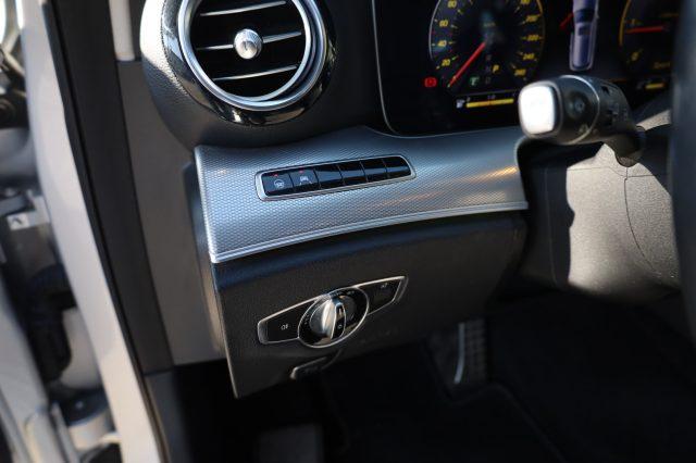 MERCEDES-BENZ E 220 d S.W. 4Matic Auto LED Luci AMBIENT Camera ACC Rad