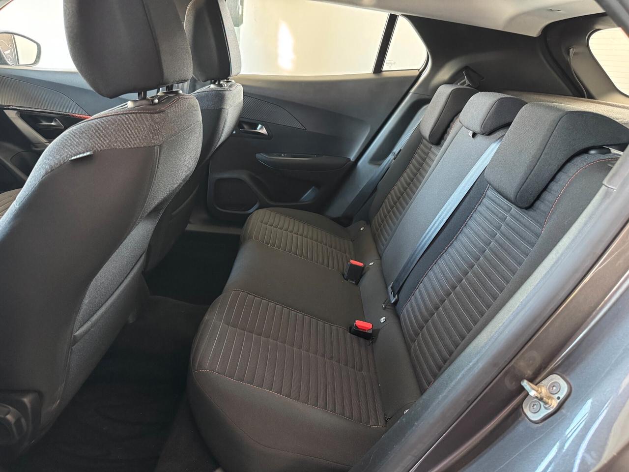 Peugeot 2008 PureTech 130 Active Pack - 2021