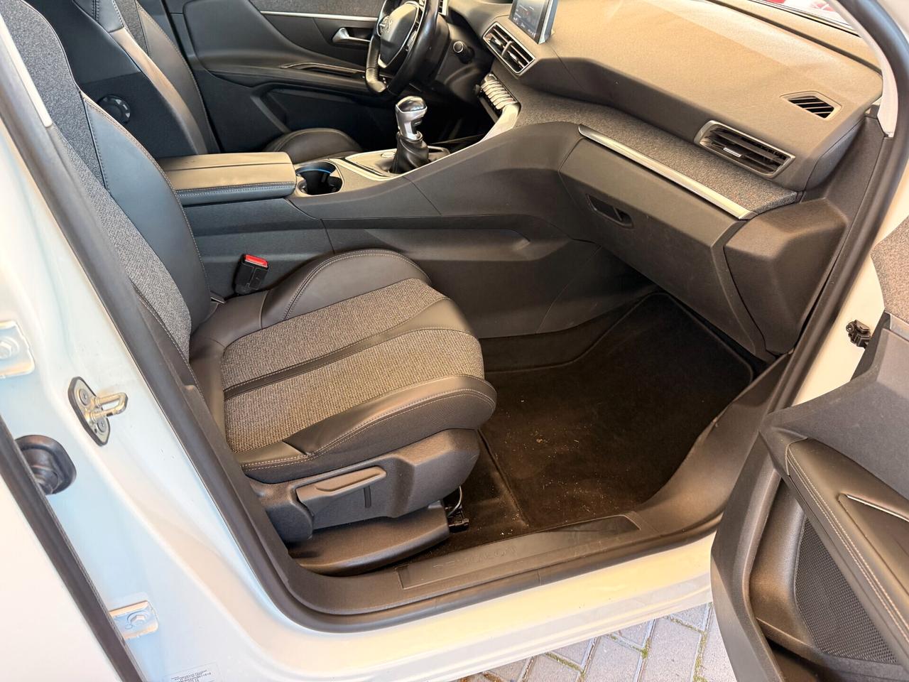 Peugeot 3008 Hdi Euro 6B COME NUOVA