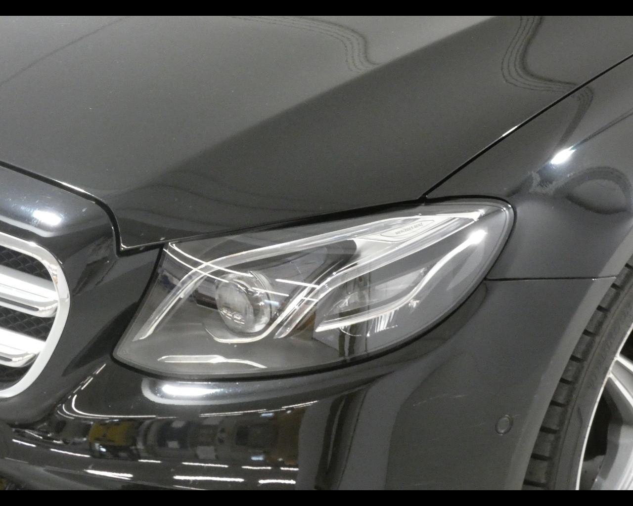 Mercedes-Benz Classe E (W/S213) - E 300 de Auto EQ-Power Premium