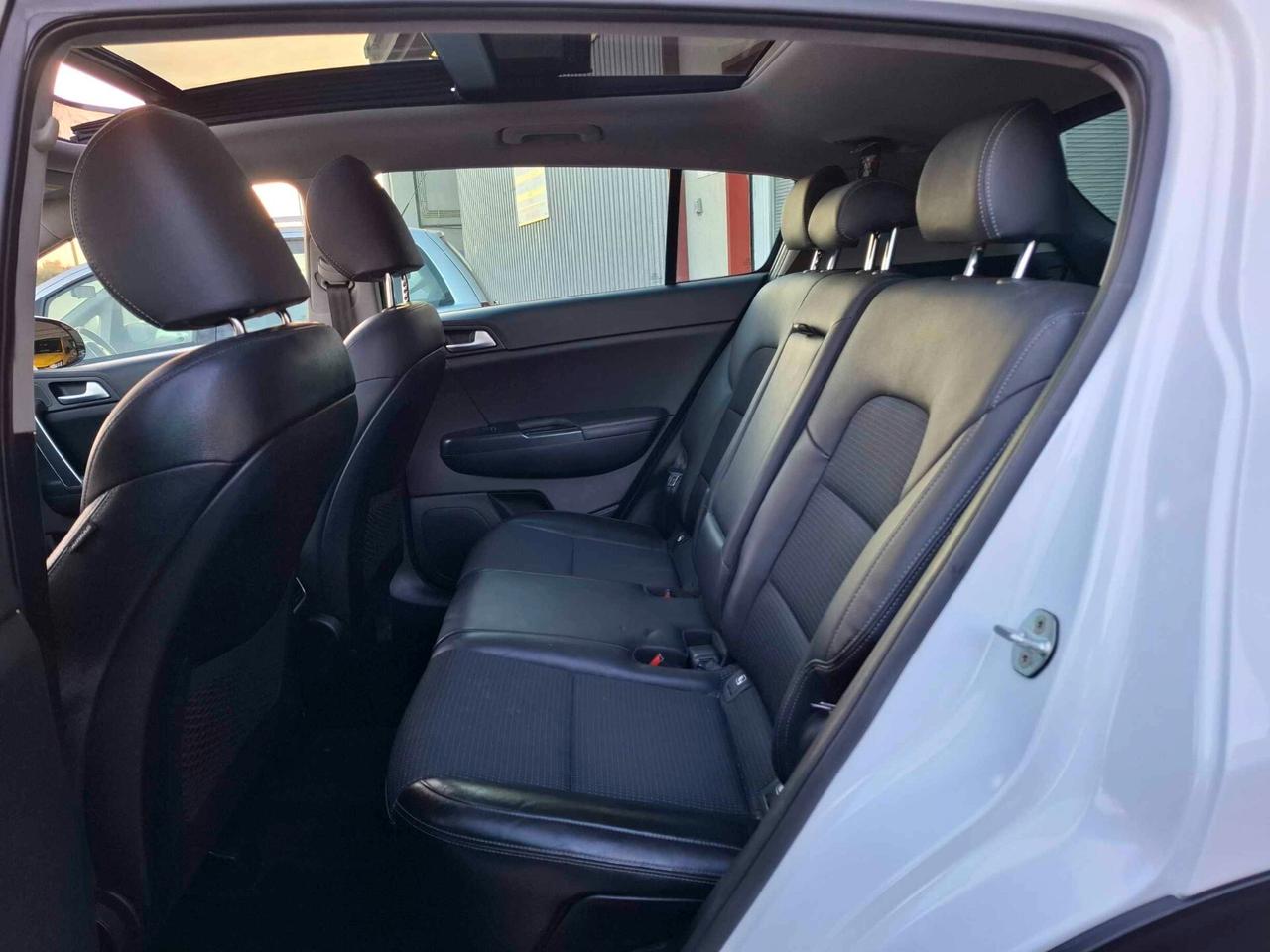Kia Sportage 1.7 CRDI 141 CV TETTO APRIBILE - 2017