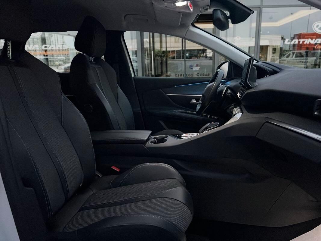 Peugeot 3008 II 1.5 bluehdi Allure Pack 130cv eat8 Con TELECAMERA