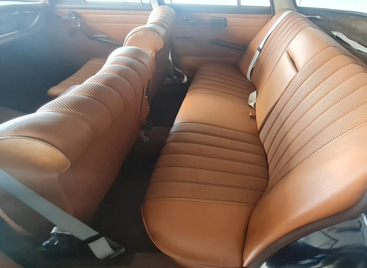 Mercedes-benz 230 W 110