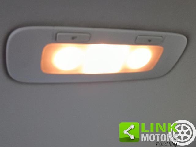VOLKSWAGEN Golf 2.0 TDI 140CV DPF 5p. Highline