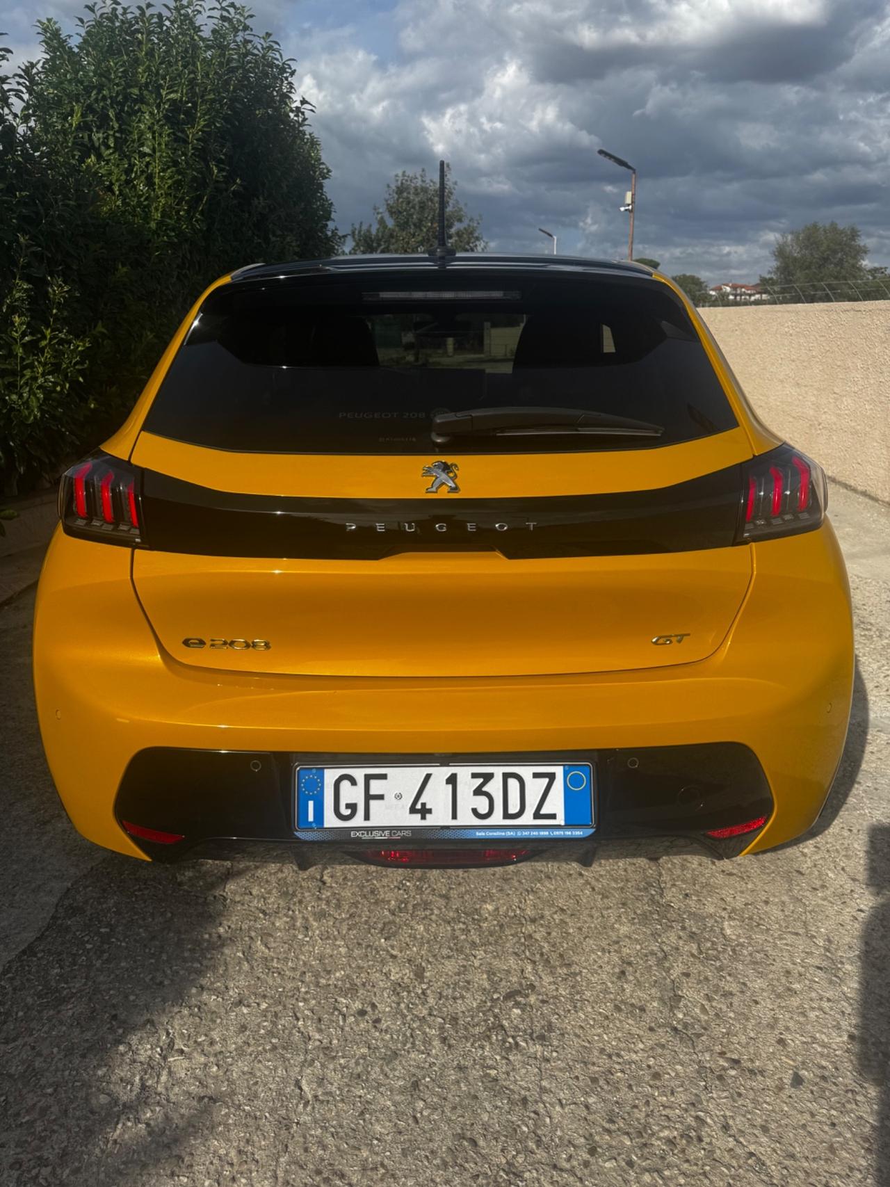 Peugeot 208 motore elettrico 136 CV 5 porte GT Pack