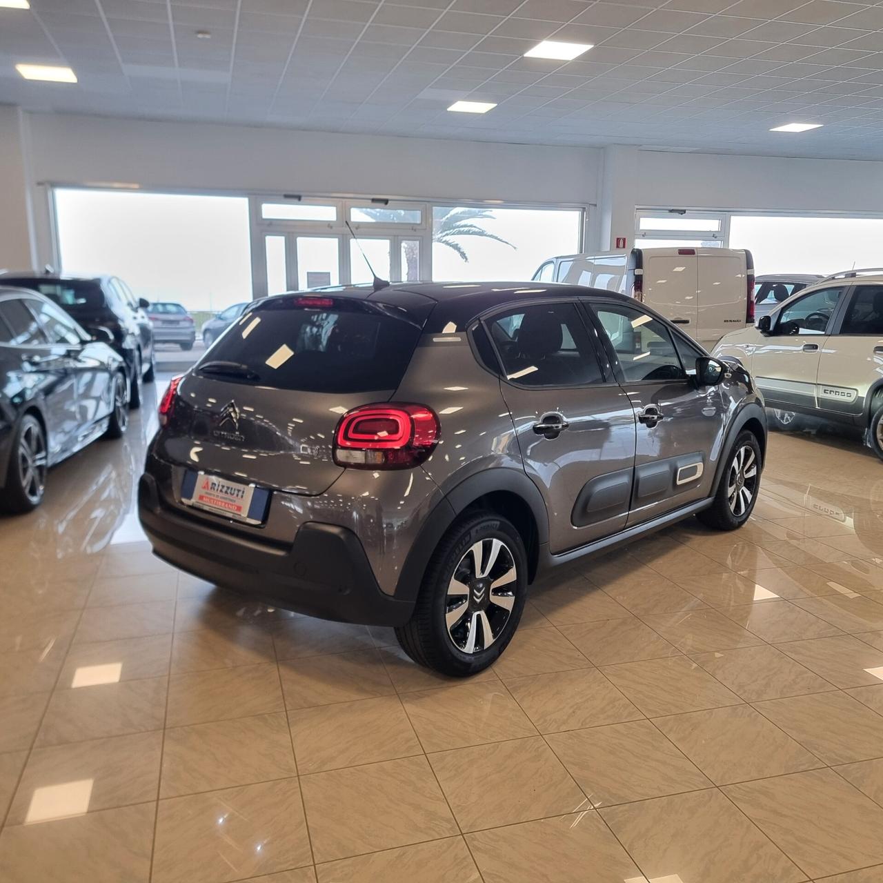 CITROEN C3 SHINE 1.2 BZ 110cv EAT6 Cambio automatico