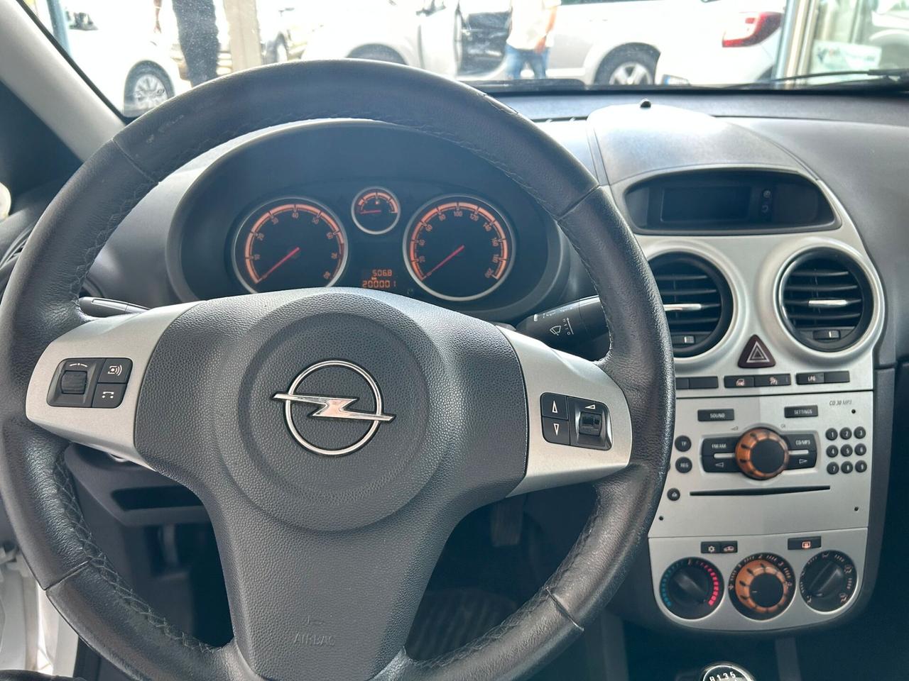 Opel Corsa 1.2GPL X NEOPATENTATI 2012