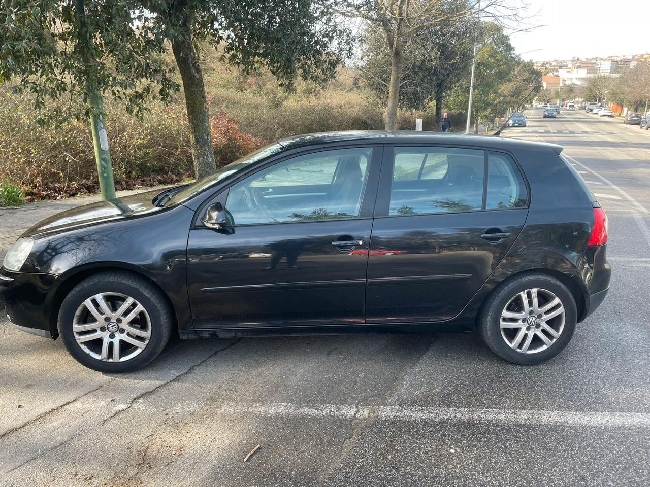 Volkswagen Golf 1.9 TDI DPF 5p 2008