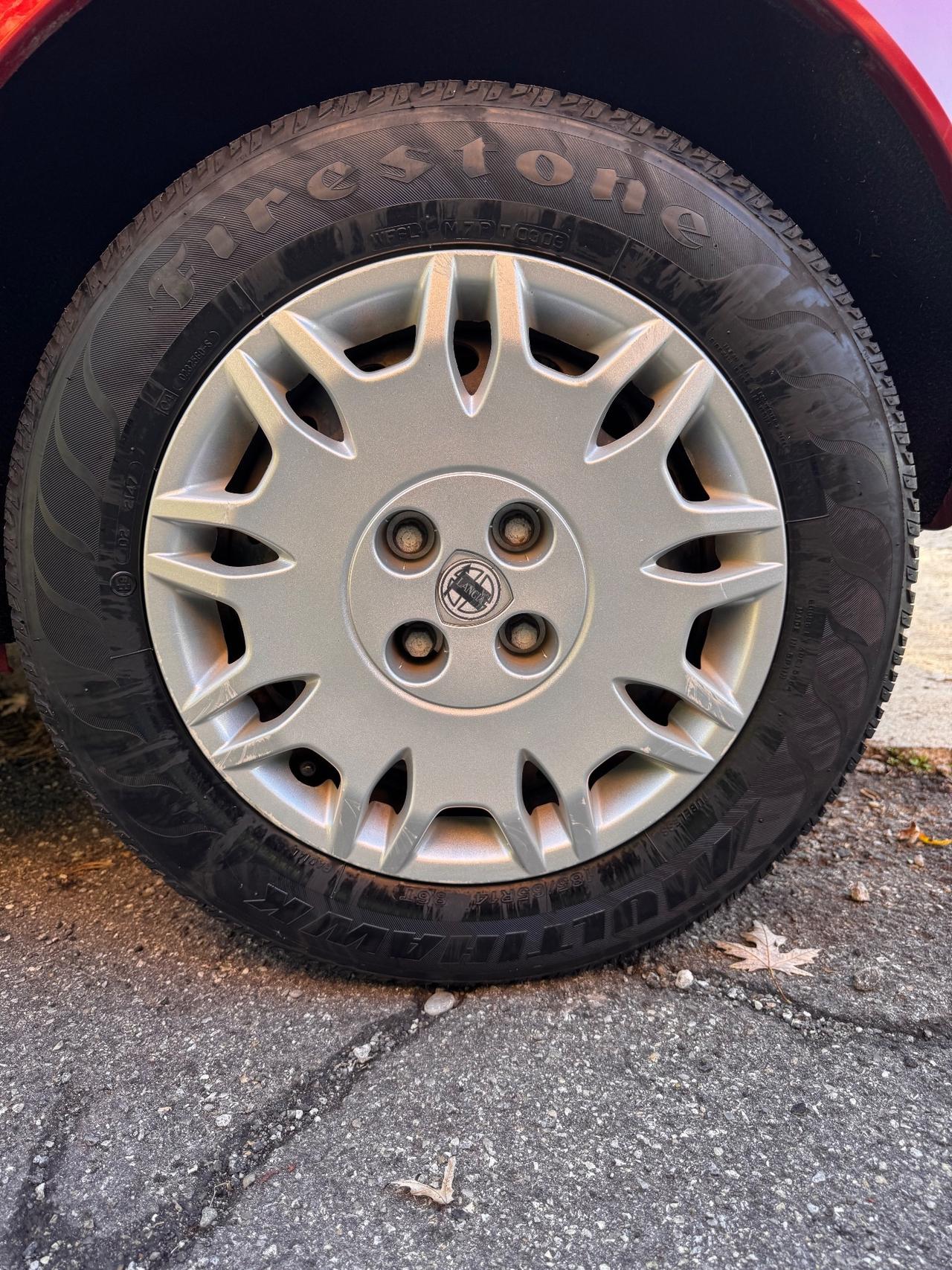 Lancia Ypsilon 1.2 16V Platino