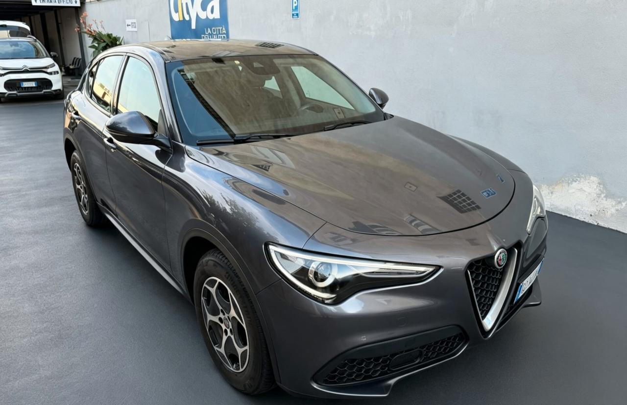Alfa Romeo Stelvio 2.2 Turbodiesel 190 CV AT8 Q4 Business