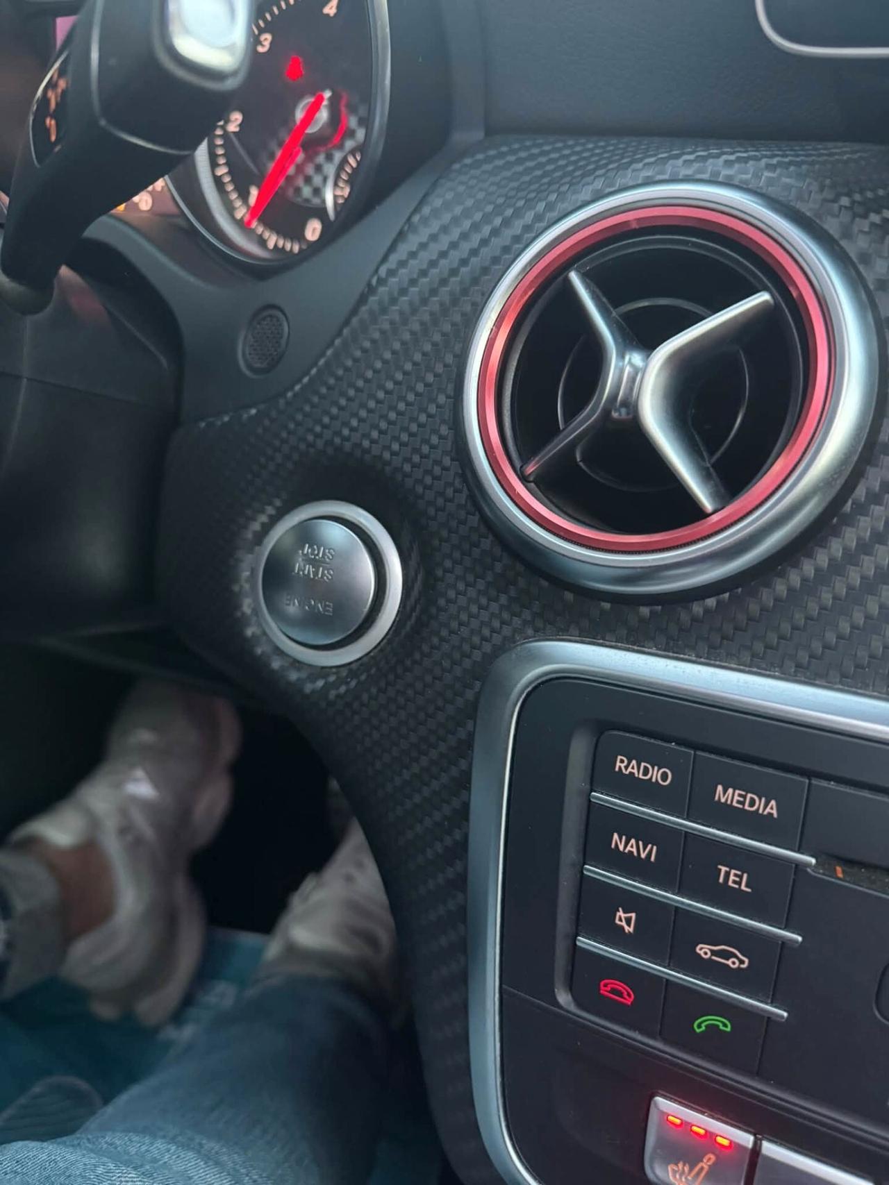 MERCEDES A220d PREMIUM AMG NIGHT EDITION (EXTRA-FULL)
