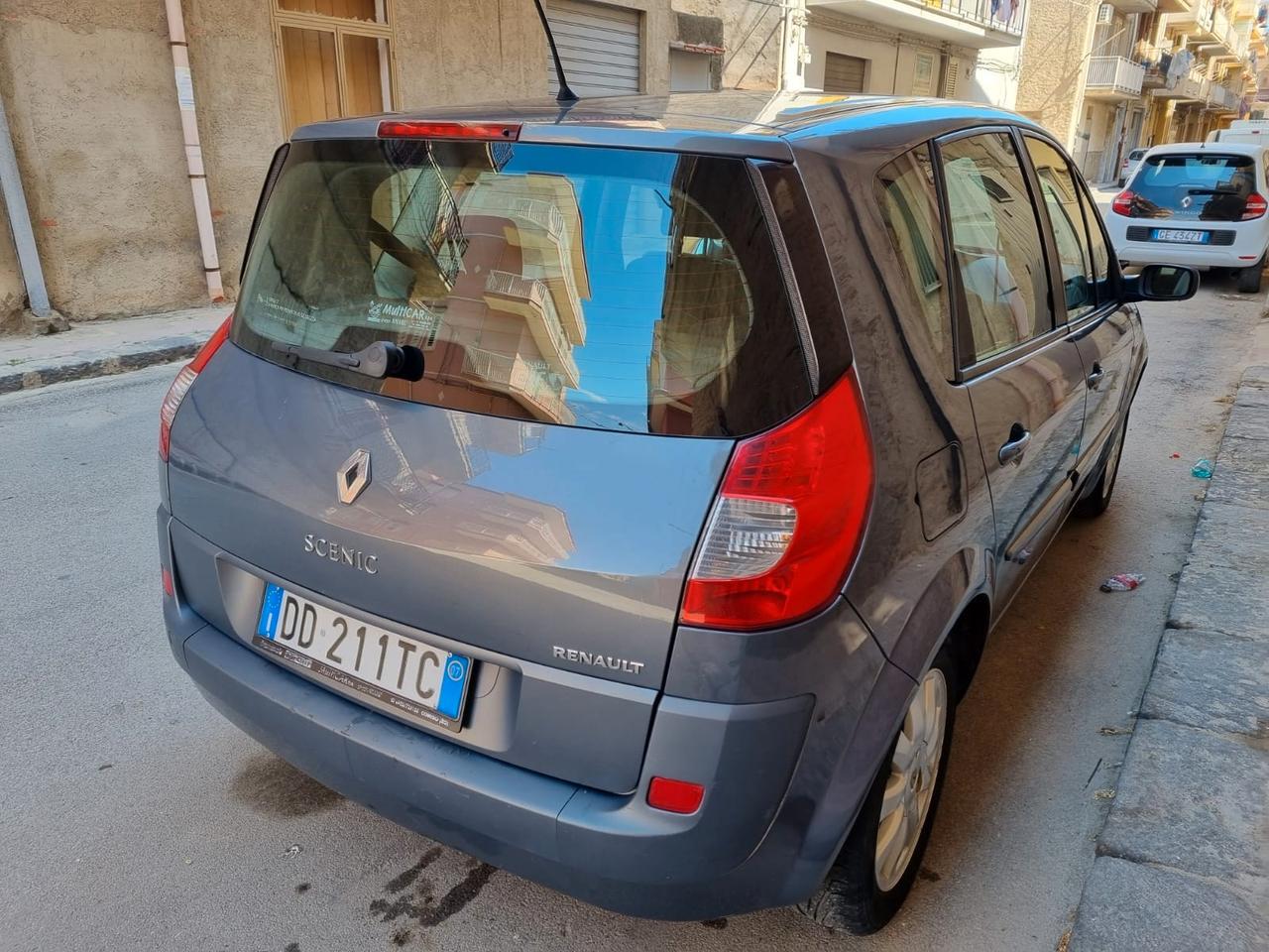 Renault Scenic Scénic 1.5 dCi/105CV Dynamique