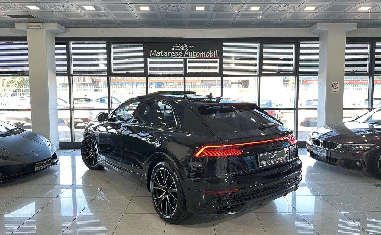 Audi Q8 S-LINE MHEV Cerchi22"+B&O+SospPneumatiche+TettoApribile