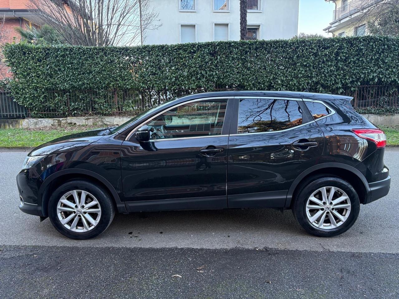 Nissan Qashqai 1.5 dCi 360