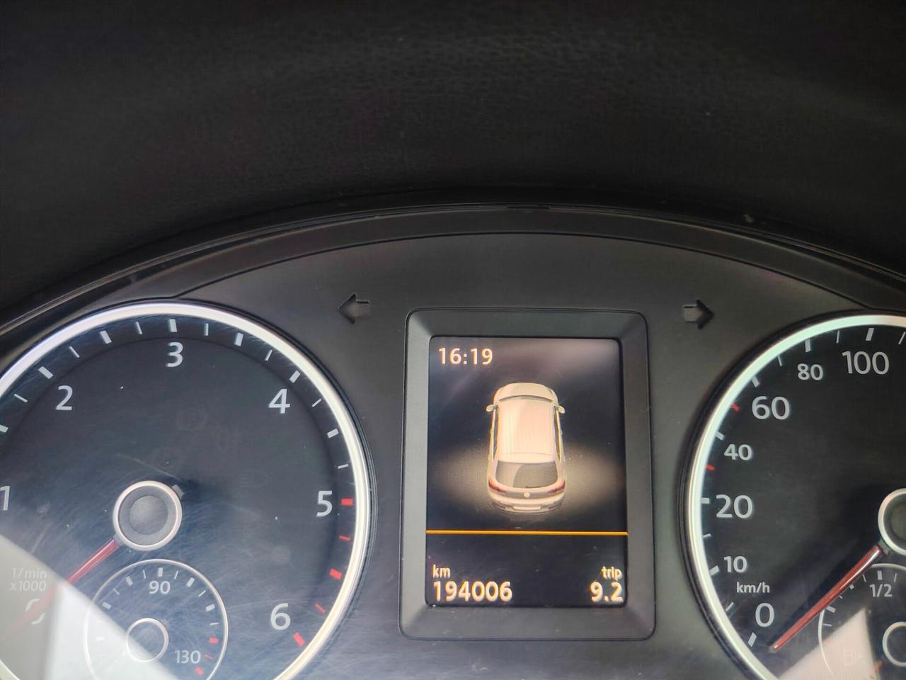 Volkswagen Tiguan 2.0 TDI 140 CV 4MOTION Business Track & Style NEOPATENTATI