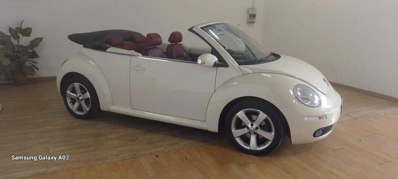 Volkswagen New Beetle 1.9 TDI 105CV Cabrio Lim. Red Edt.