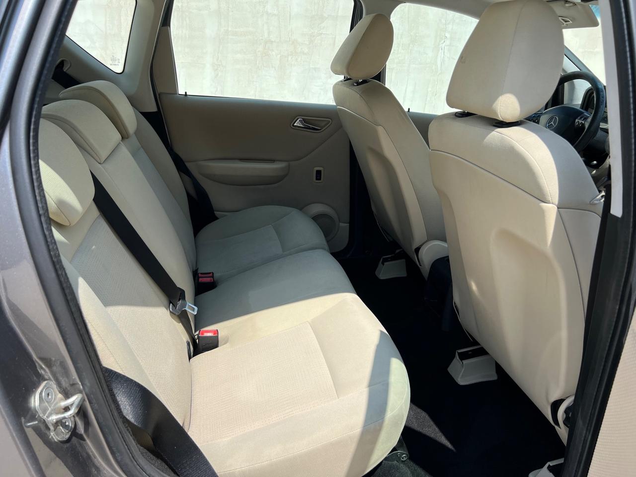Mercedes-benz A 150 benzina Elegance 2010