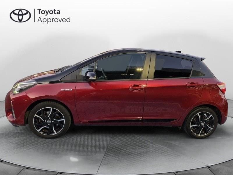 Toyota Yaris 3ª serie 1.5 Hybrid 5 porte Trend "Red Edition"