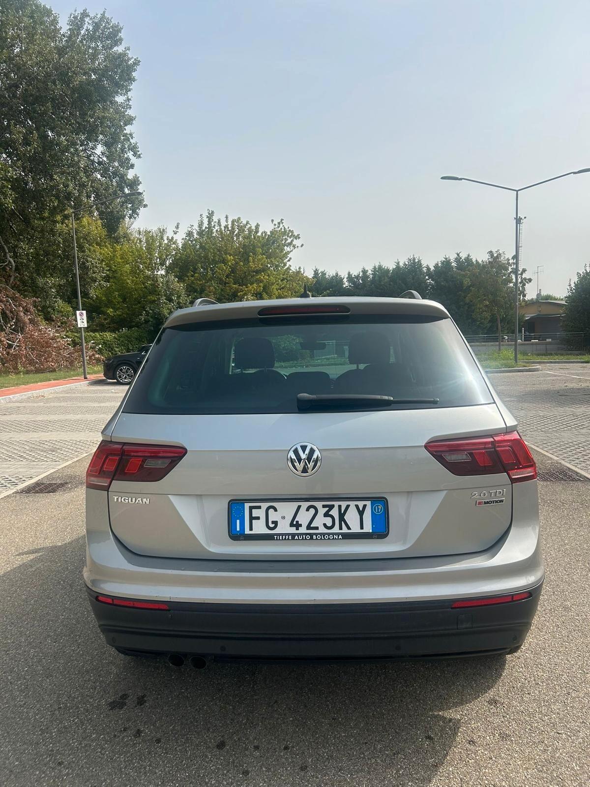 Volkswagen Tiguan 2.0 TDI SCR DSG 4MOTION Business BMT