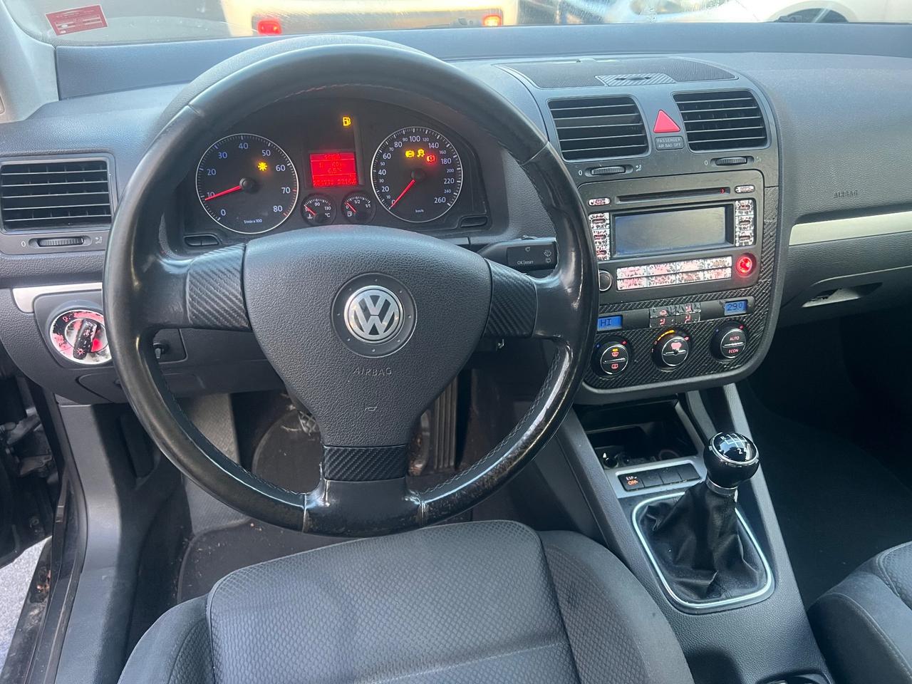 Volkswagen Golf 1.6 16V FSI 3p. Sportline