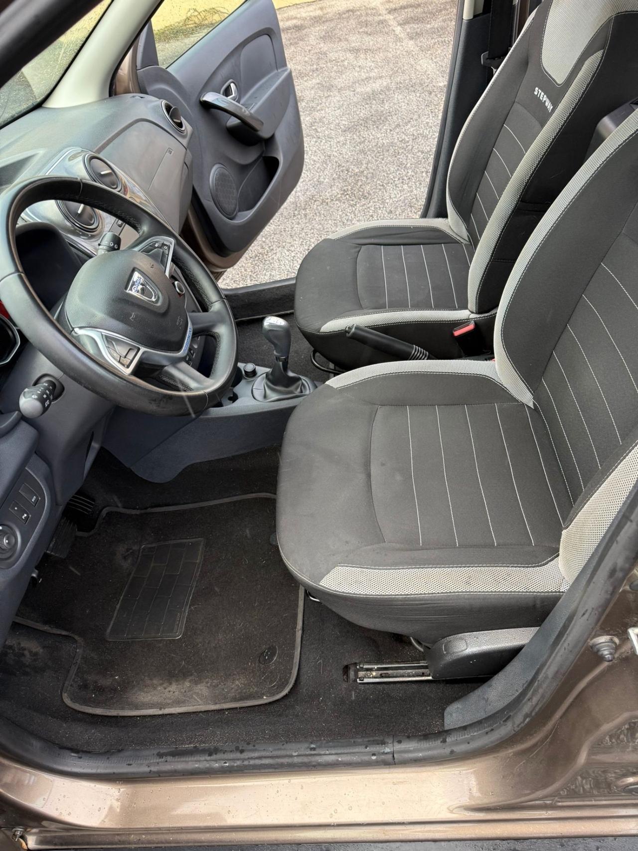 Dacia Sandero 1.5 dCi 8V 75CV Start&Stop Lauréate