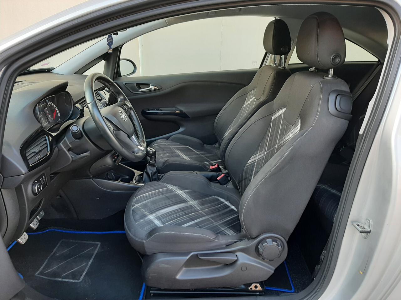 Opel Corsa Coupé 1.4 90cv GPL-Tech b-Color