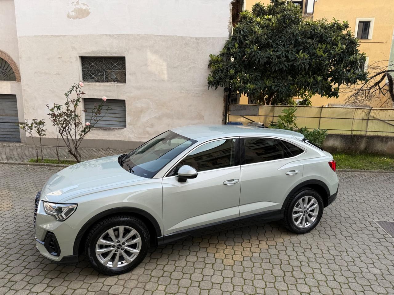 Audi Q3 SPB 35 TDI S tronic Business Plus