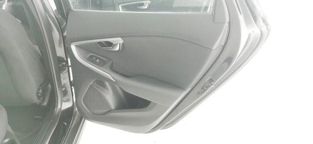 VOLVO V40 Cross Country D2 1.6 Kinetic