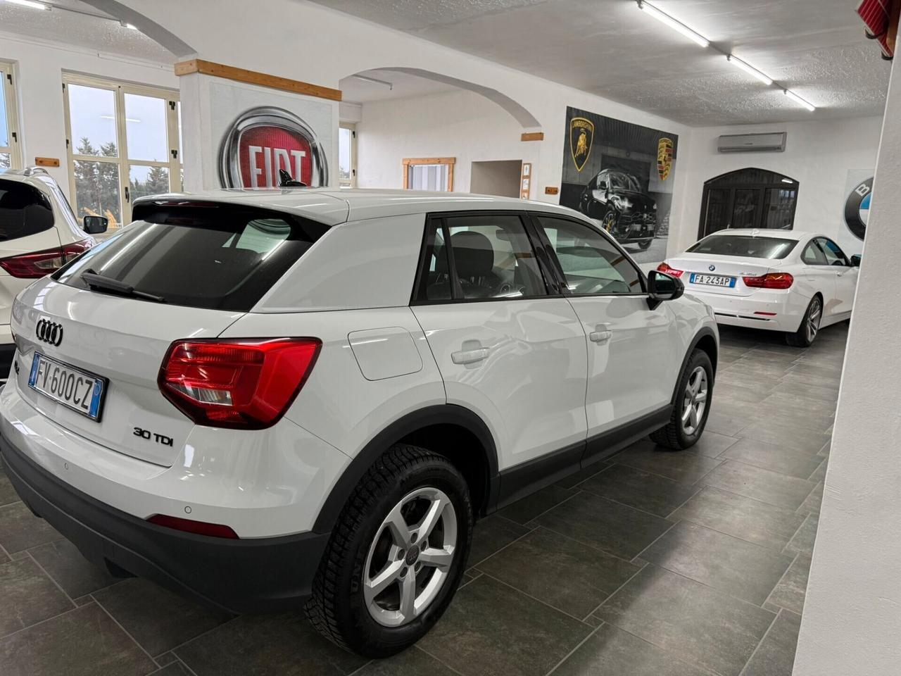 Audi Q2 30 TDI Business