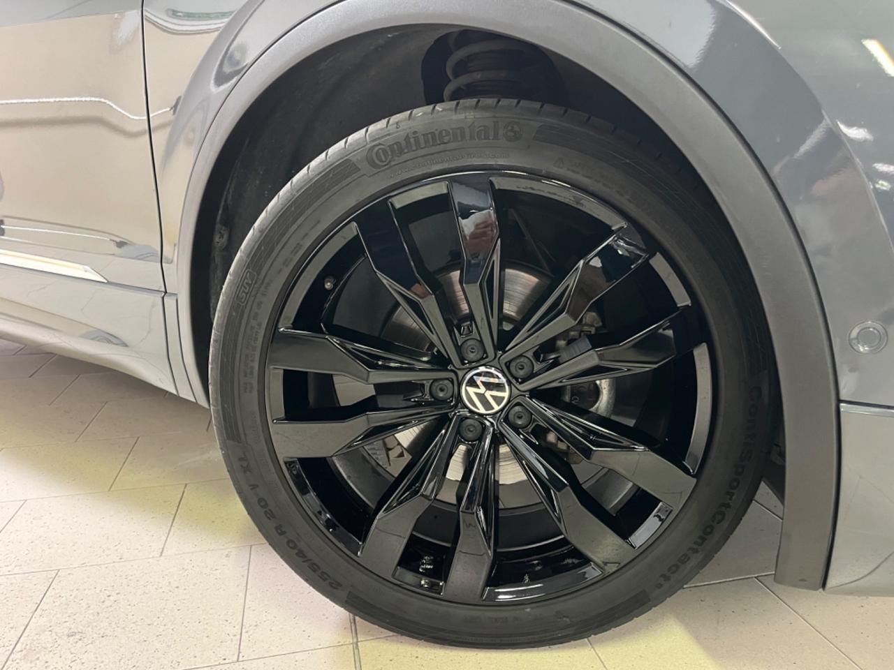 Volkswagen Tiguan 2.0 TDI 150 CV SCR DSG R-Line