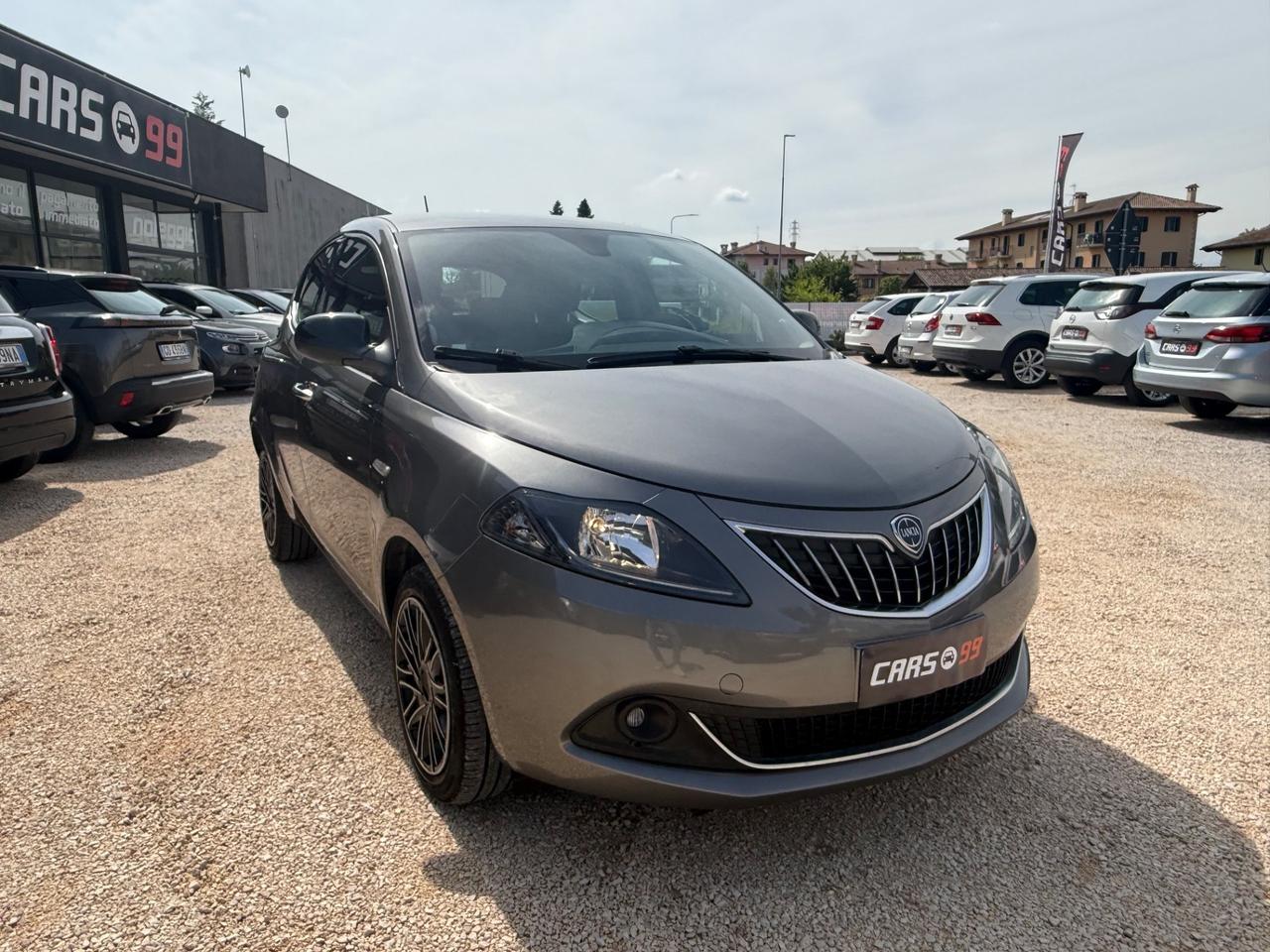 Lancia Ypsilon 1.0 FireFly 5 porte S&S Hybrid Alberta Ferretti