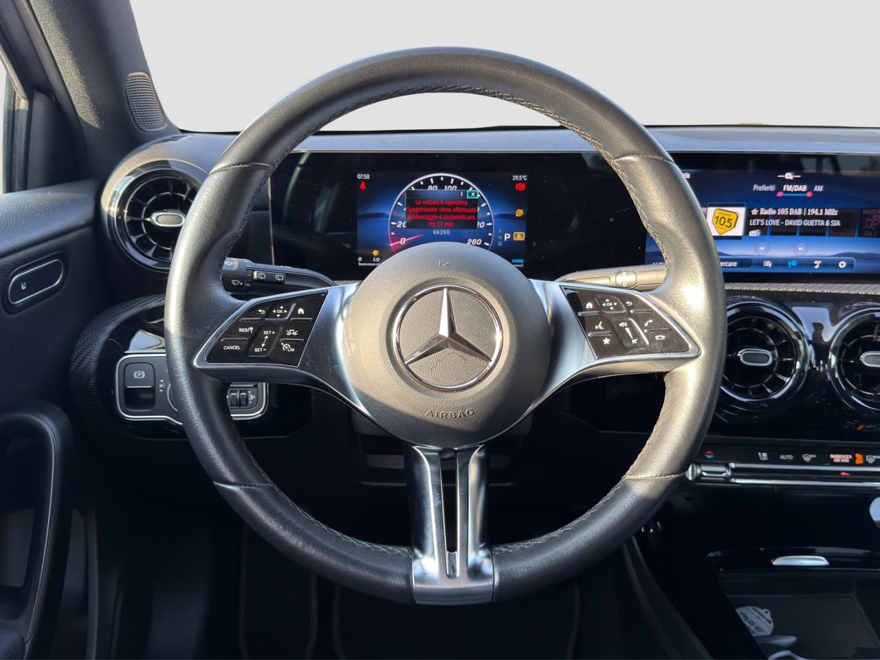 MERCEDES Classe A (W177) A 180 Automatic Executive